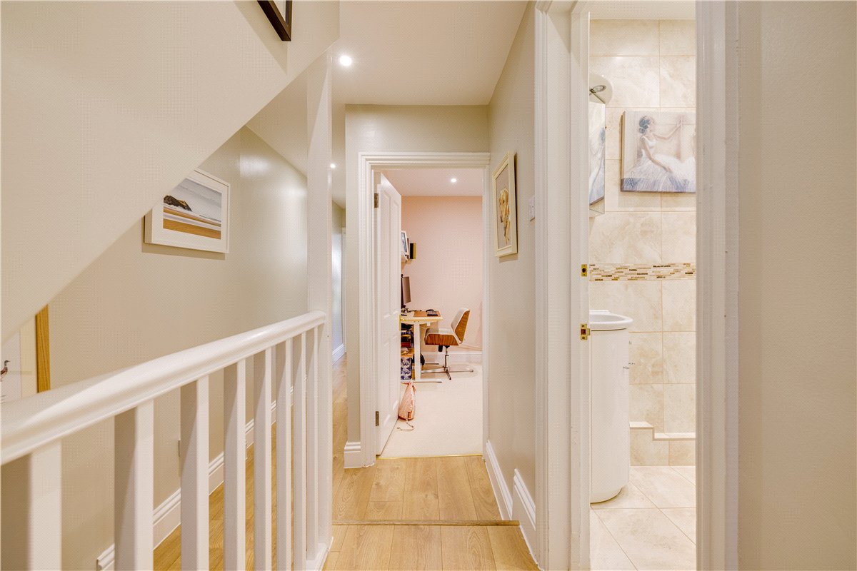 2 bedroom Flat, Birdhurst Road, London, SW18 - Available, Image 20