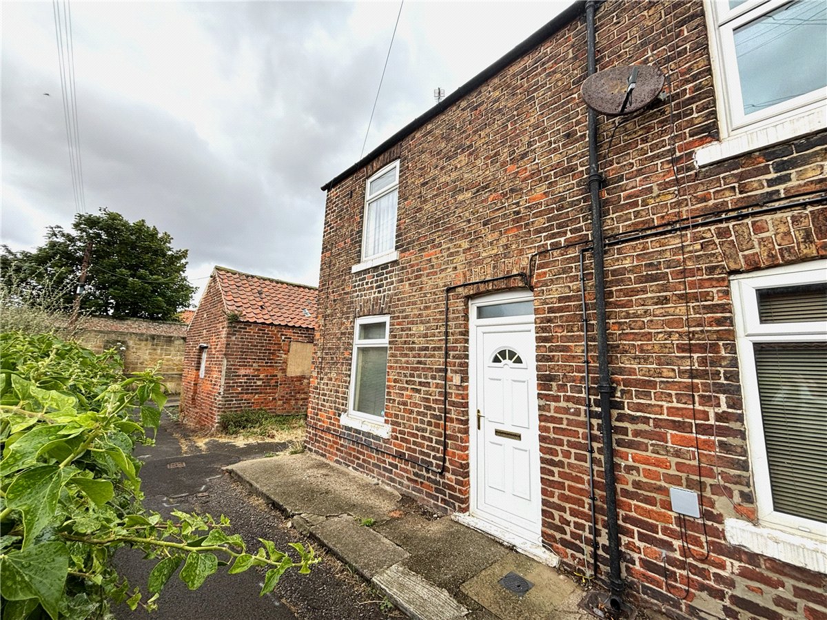 2 bedroom House, Yeoman Terrace, Marske-by-the-Sea, TS11 - 
