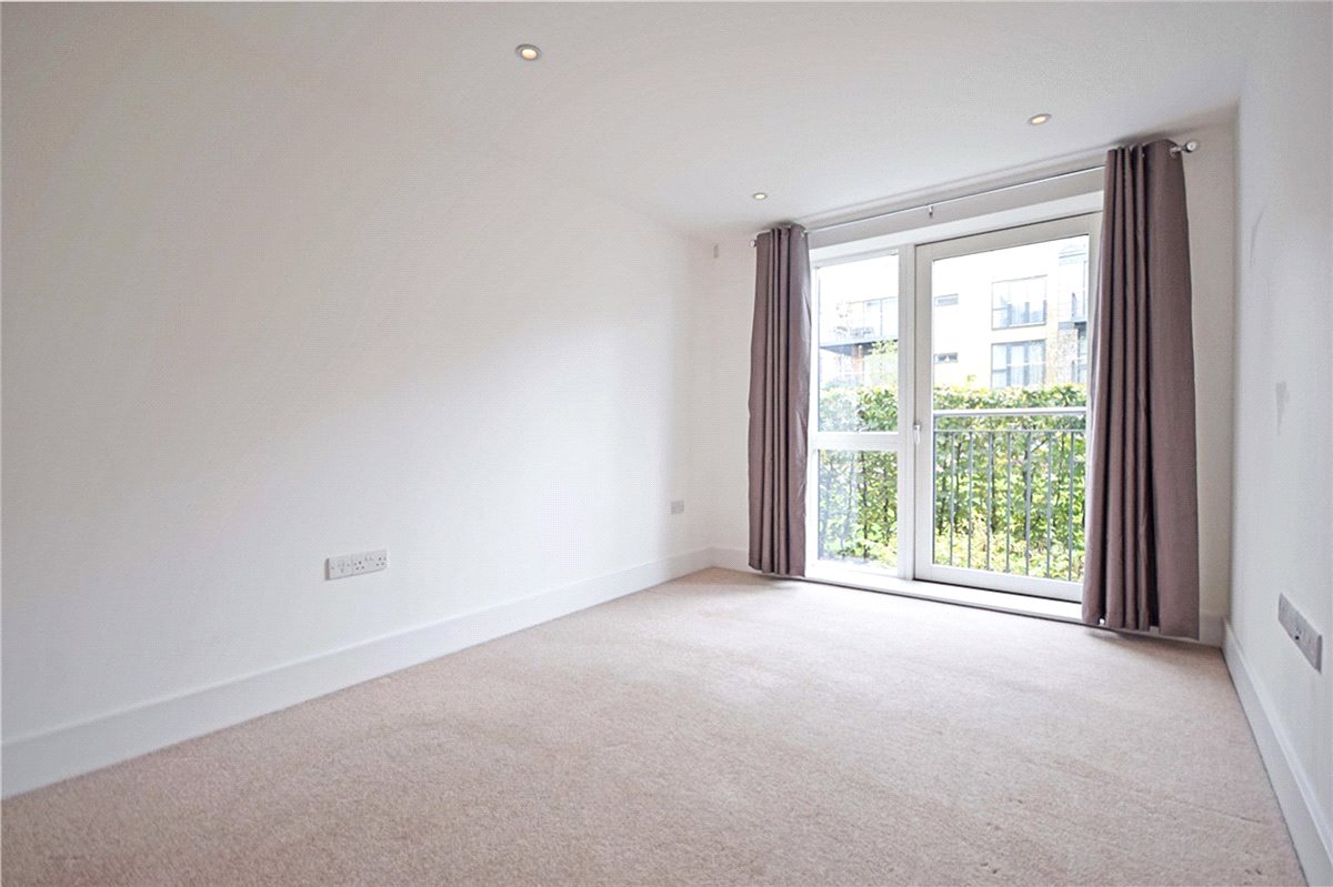 2 bedroom Flat, Keynes House, Kingsley Walk, CB5 - Available, Image 6