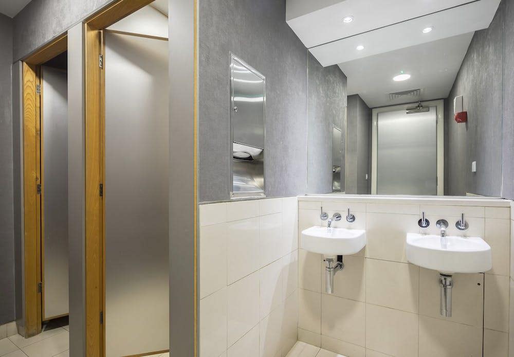 1276 to 2590 Sq Ft, 43 London Wall, London, EC2M - Available, Image 6