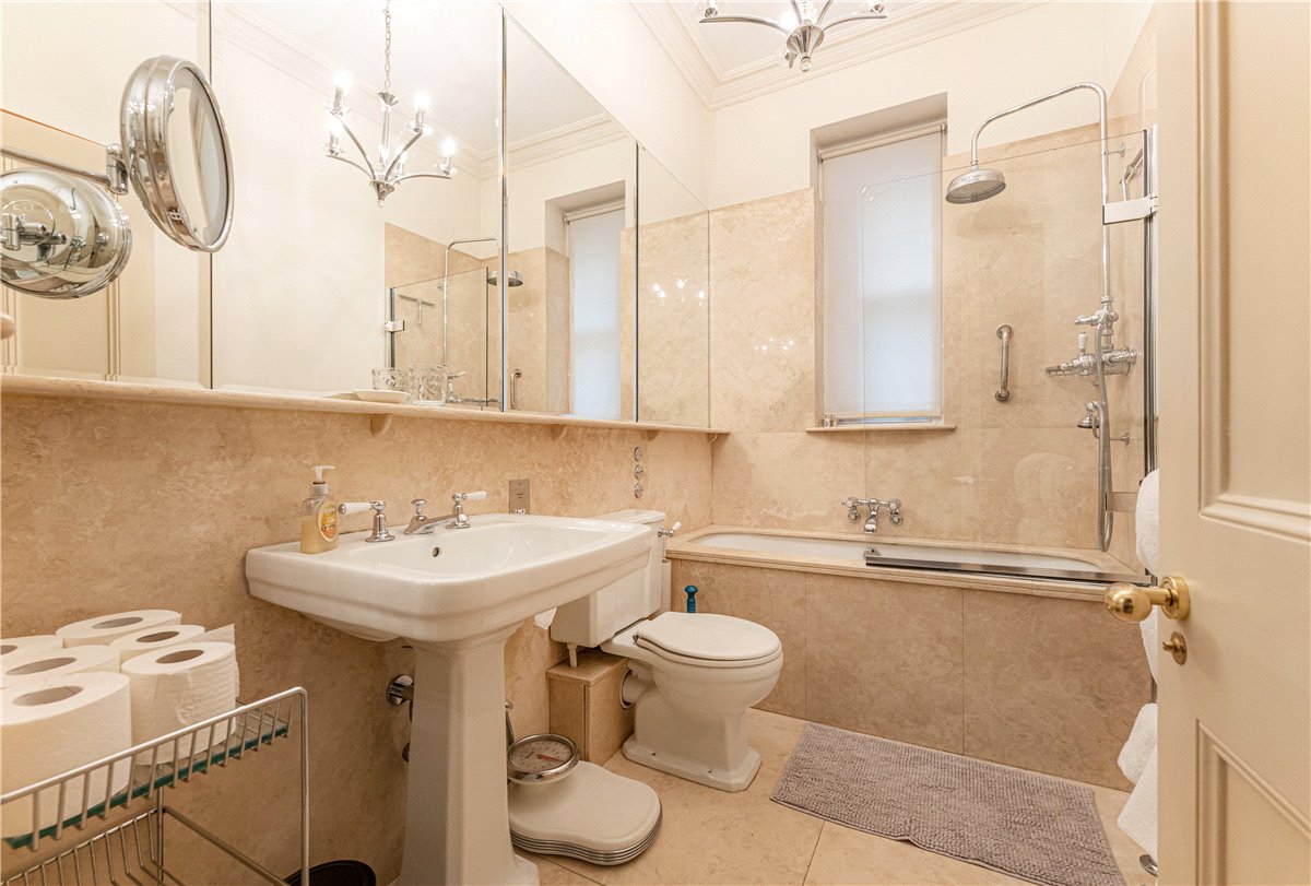 3 bedroom House, North Audley Street, London, W1K - Available, Image 5