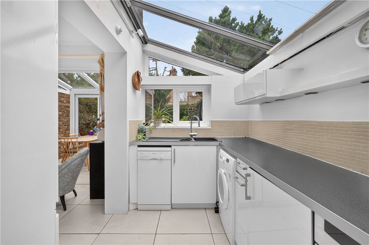 2 bedroom Maisonette, Wardo Avenue, London, SW6 - Available, Image 7