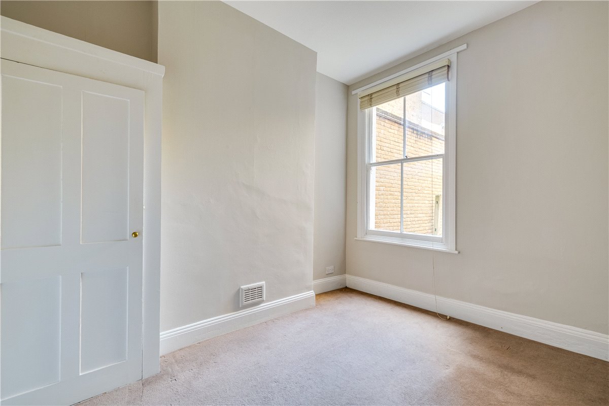 2 bedroom Flat, Latchmere Road, London, SW11 - Sold, Image 8