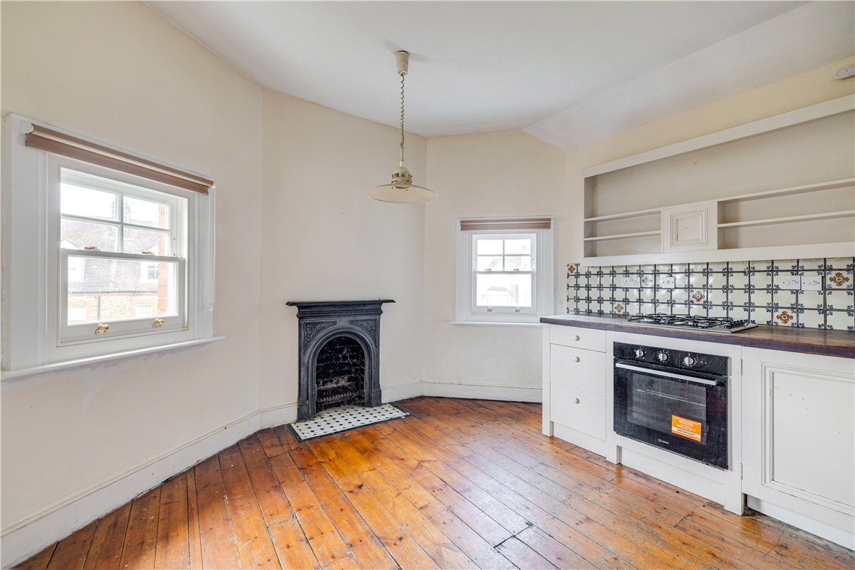 2 bedroom Flat, Wexford Road, London, SW12 - Available, Image 2