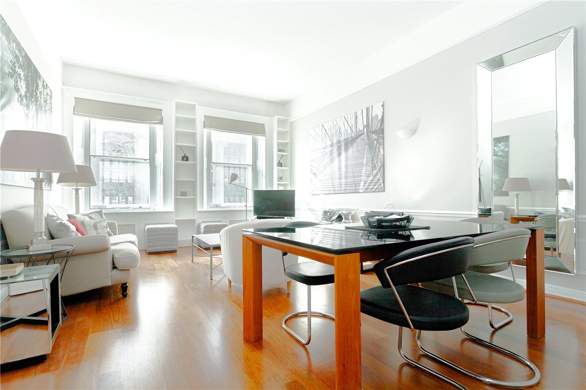 2 bedroom Flat, Princes Gate, South Kensington, SW7 - 