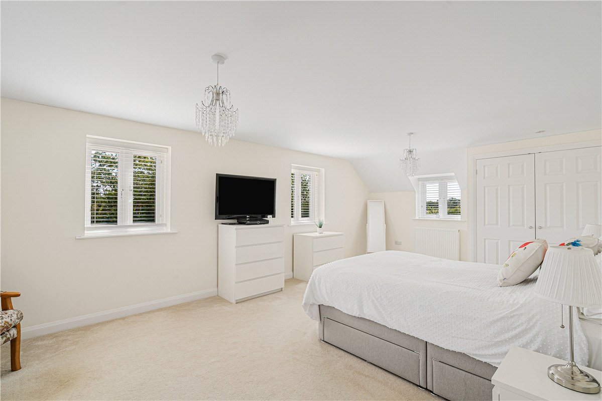 4 bedroom House, Church Hanborough, Witney, OX29 - Available, Image 9