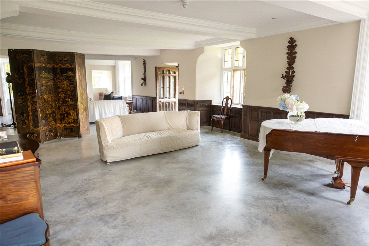 11 bedroom House, Talsarnau, Gwynedd, LL47 - Available, Image 4