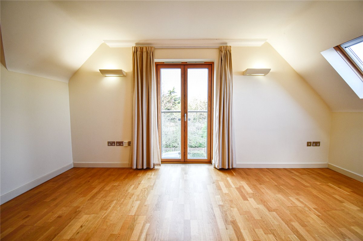 2 bedroom Flat, The Redwing, Newmarket Road, CB5 - Let Agreed, Image 3