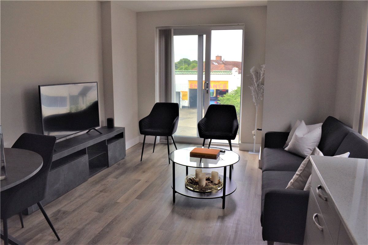 1 bedroom Flat, Steel Close, Newtown Road, RG14 - , Image 2