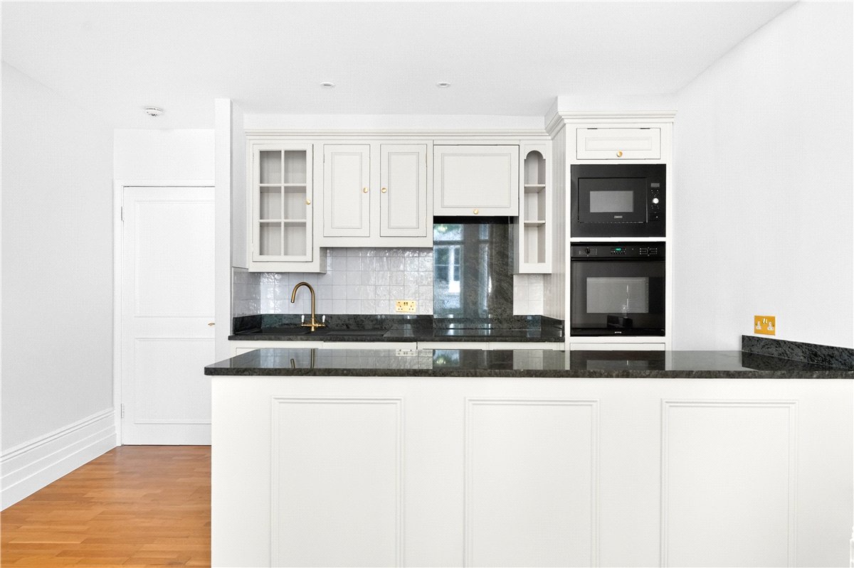 2 bedroom Flat, Old Brompton Road, South Kensington, SW5 - Let Agreed, Image 9