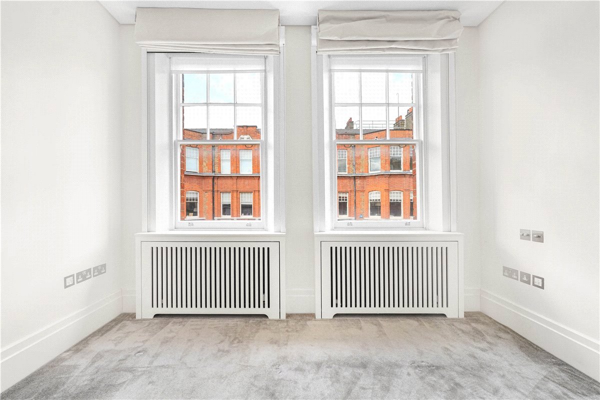 4 bedroom Flat, Wynnstay Gardens, Kensington, W8 - Available, Image 14