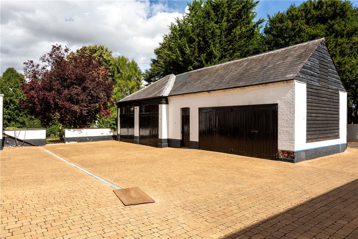 15  Country Estate, Munden Road, Dane End, SG12 - Available, Image 11