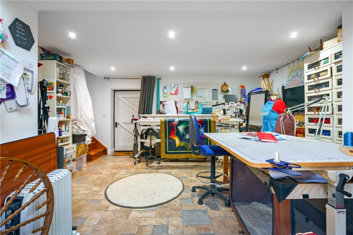 6 bedroom House, Doncaster Road, Selby, YO8 - Available, Image 17