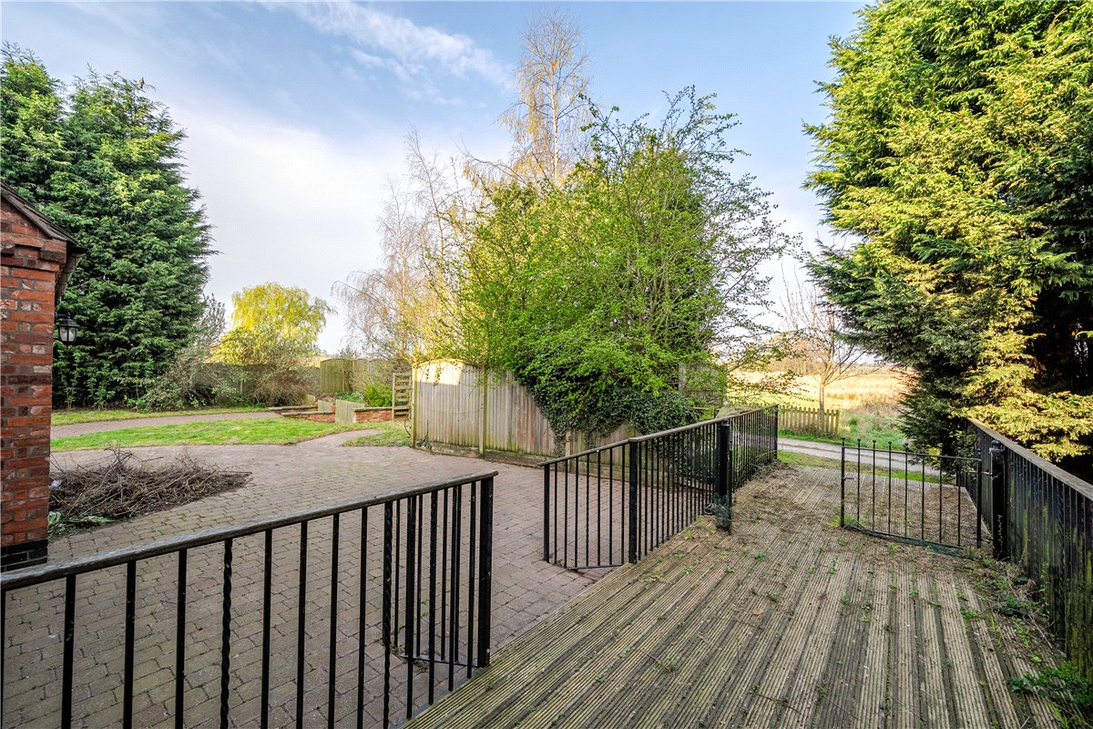 4 bedroom House, Cappers Lane, Lichfield, WS14 - Available, Image 8