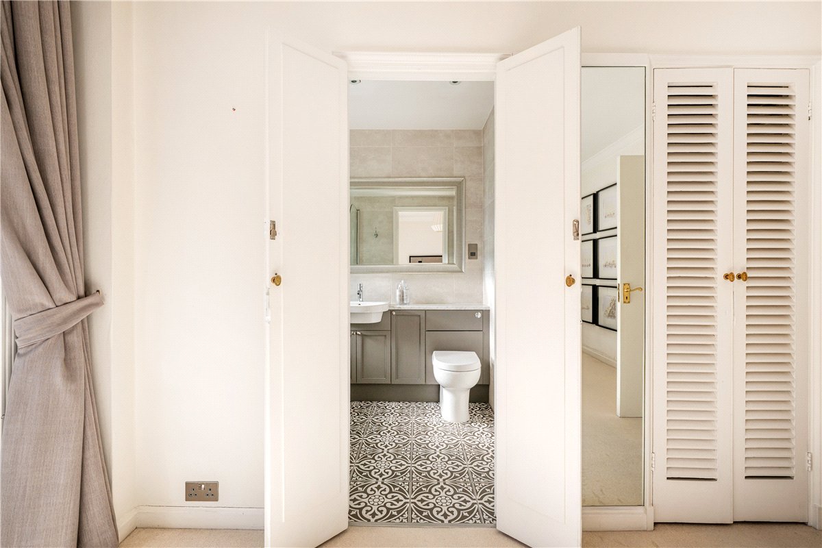 2 bedroom Flat, Reeves Mews, Mayfair, W1K - Available, Image 6