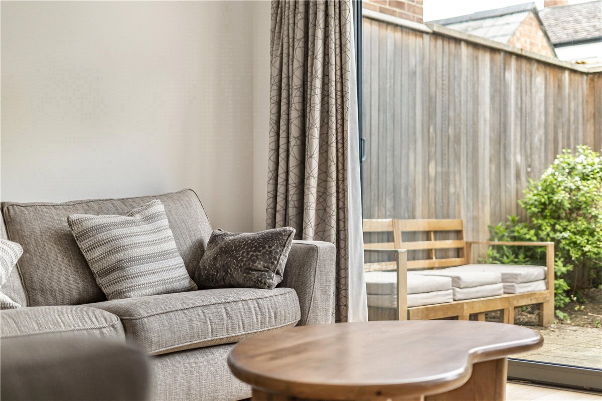 2 bedroom House, Wellington Street, Oxford, OX2 - , Image 1