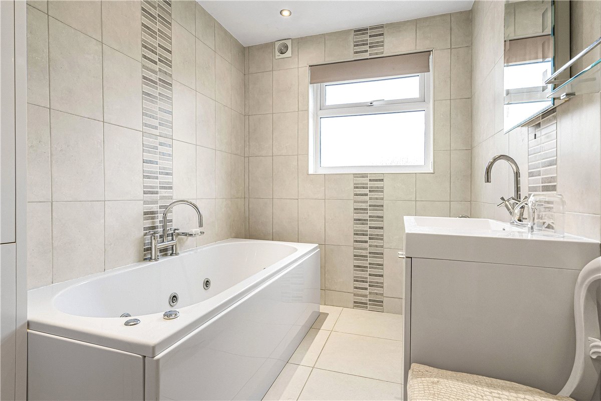 4 bedroom House, Oxford Road, Burford, OX18 - Sold STC, Image 13