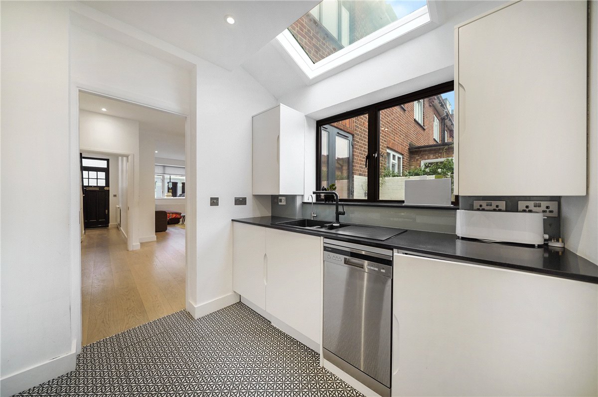 3 bedroom House, Colehill Lane, London, SW6 - Available, Image 3