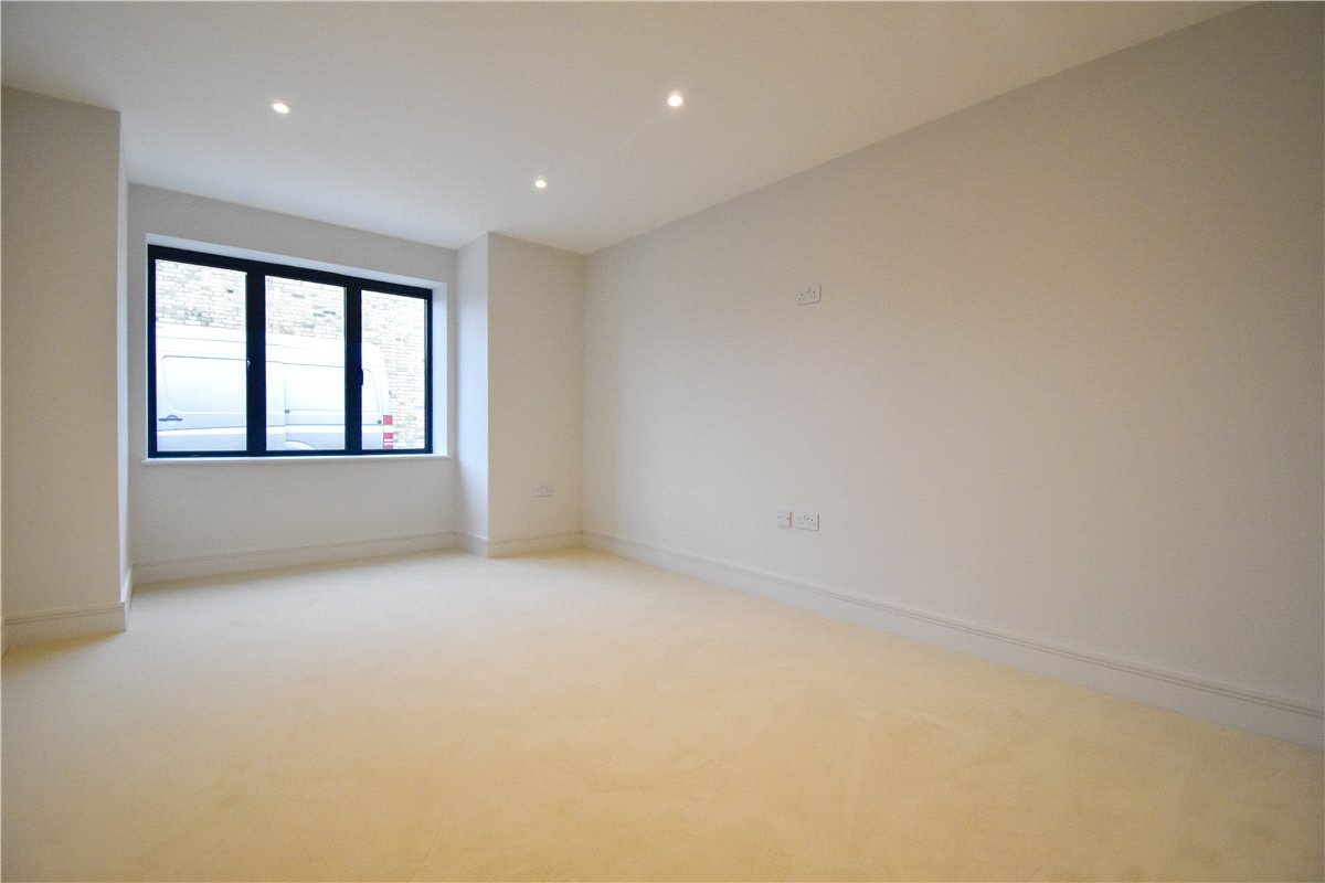 3 bedroom House, Station Road, Foxton, CB22 - Available, Image 6