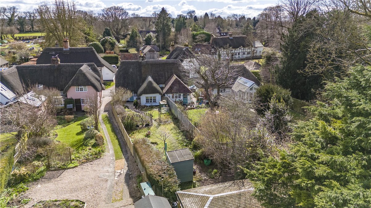 1 bedroom House, Duke Street, Micheldever, SO21 - Sold, Image 1