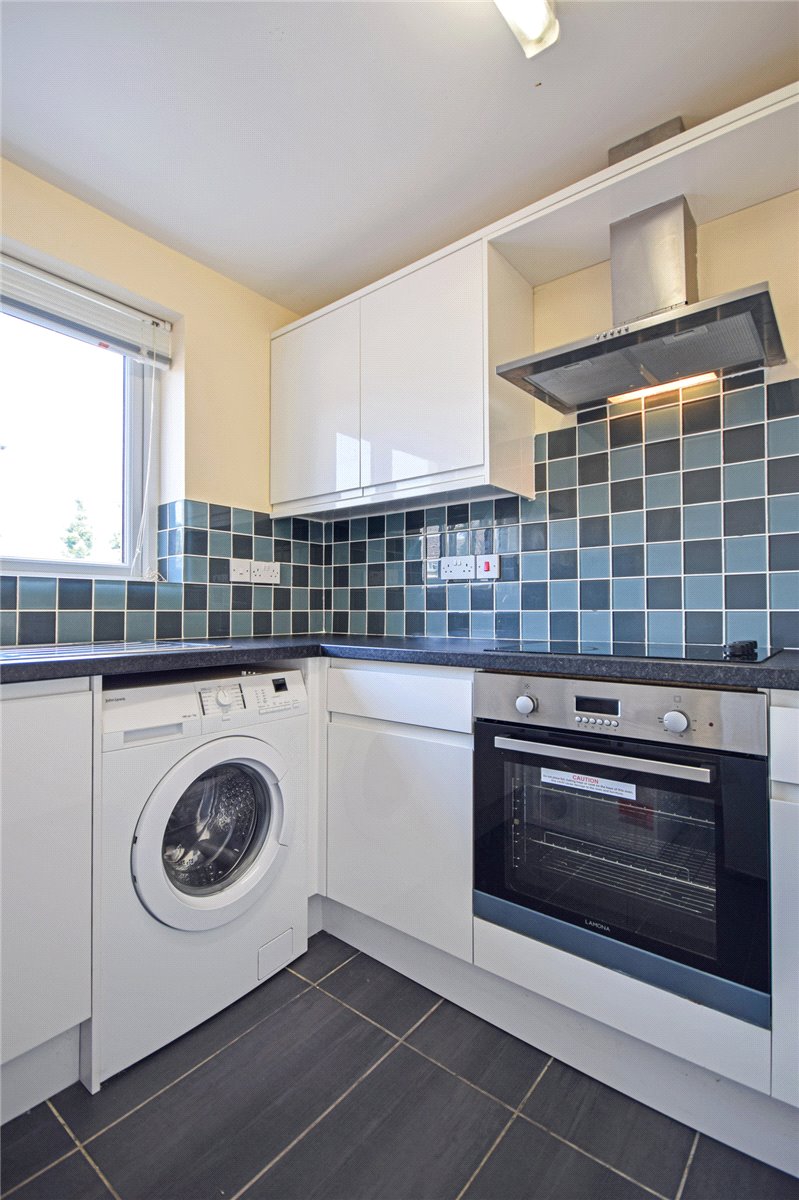 2 bedroom Flat, Elmfield Road, Cambridge, CB4 - Let Agreed, Image 4