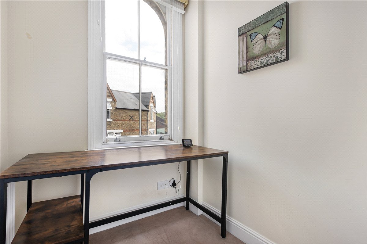 2 bedroom Flat, Walton Crescent, Oxford, OX1 - Available, Image 6