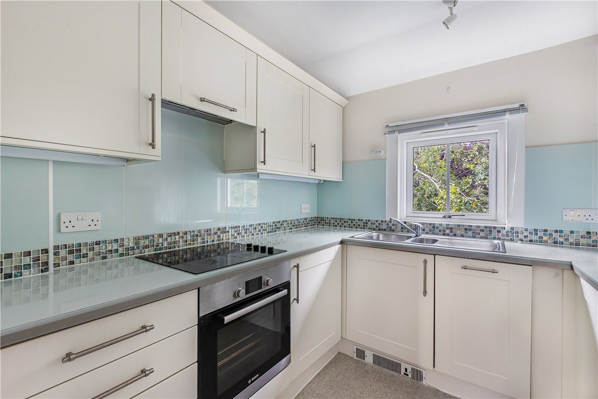 2 bedroom Flat, Walton Crescent, Oxford, OX1 - Let Agreed, Image 1