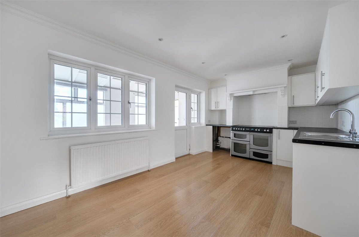 3 bedroom House, Townsend, All Cannings, SN10 - Available, Image 6