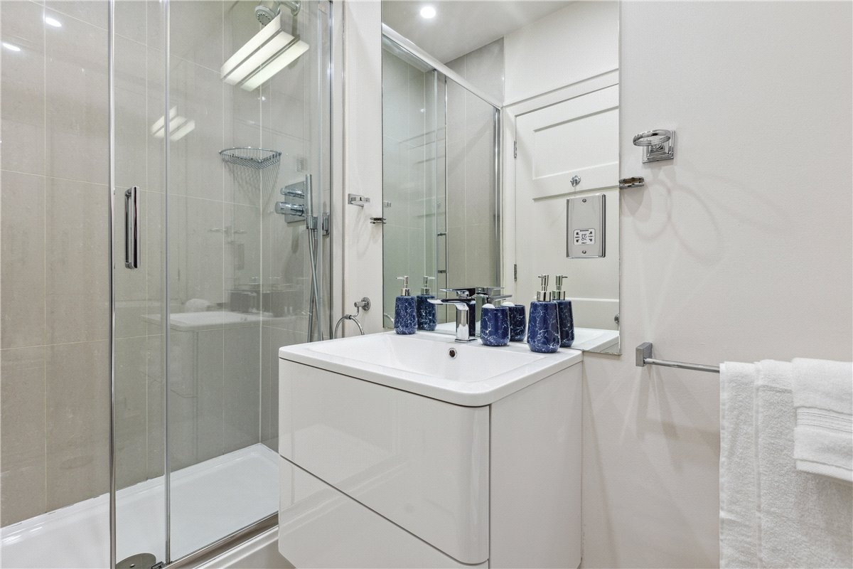 2 bedroom Maisonette, Woods Mews, Mayfair, W1K - Available, Image 1