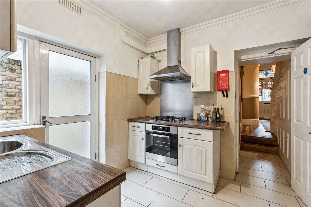 6 bedroom House, Niton Street, London, SW6 - Available, Image 2
