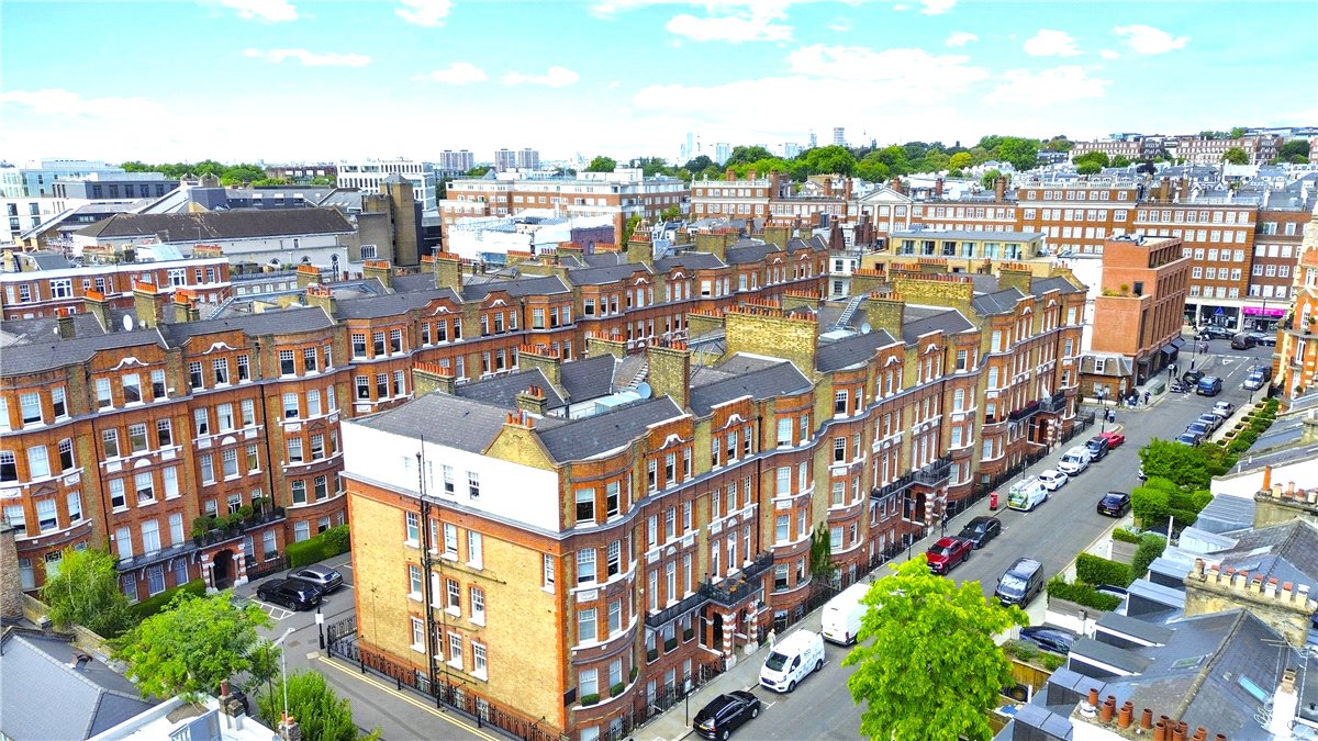 4 bedroom Flat, Wynnstay Gardens, Kensington, W8 - Available, Image 1