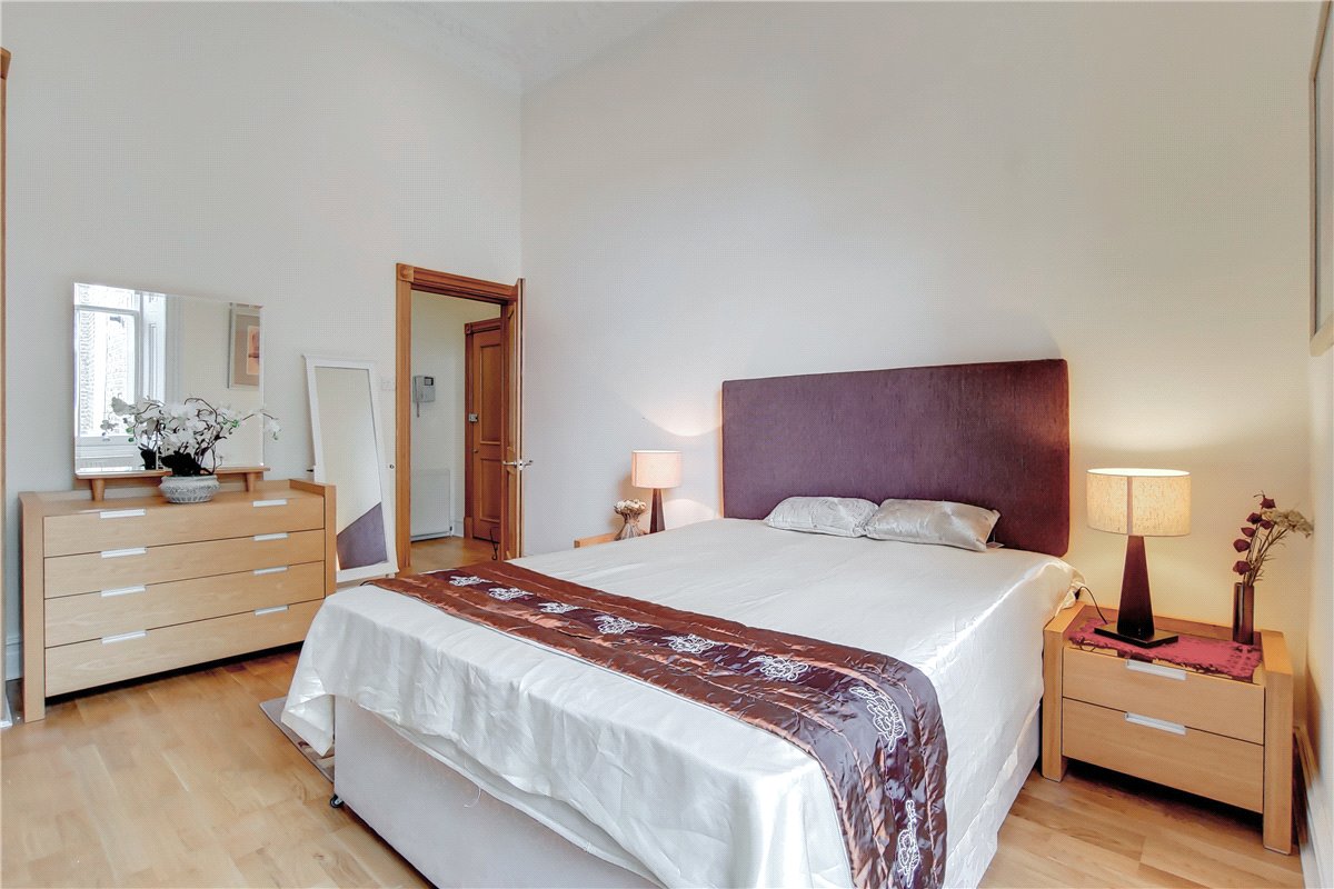 1 bedroom Flat, Ashburn Gardens, South Kensington, SW7 - Available, Image 4