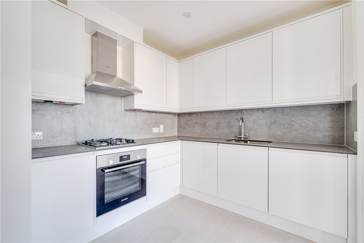 2 bedroom Flat, Queen's Gate, South Kensington, SW7 - Available, Image 1