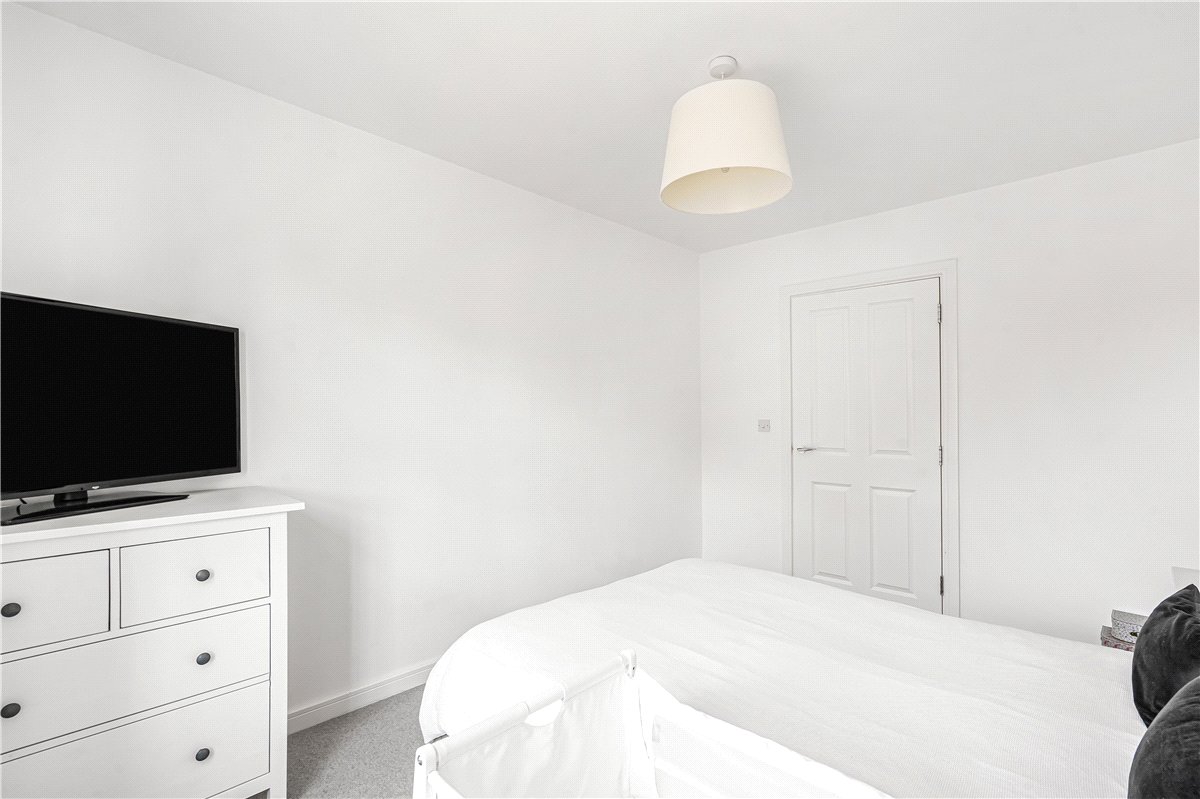 2 bedroom Flat, Thenford Way, Banbury, OX16 - Let Agreed, Image 15