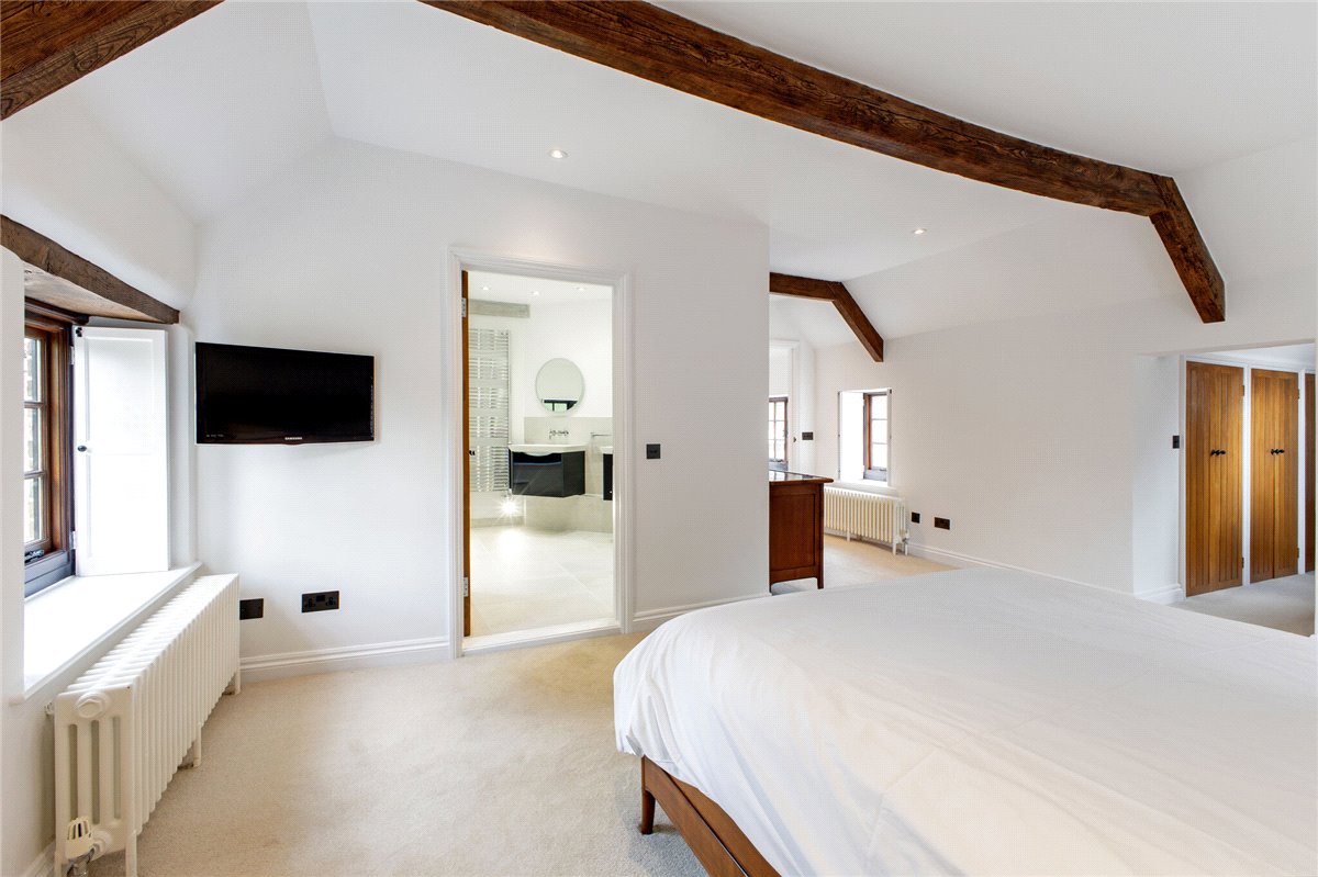 4 bedroom House, Broome Manor Lane, Swindon, SN3 - Sold, Image 15