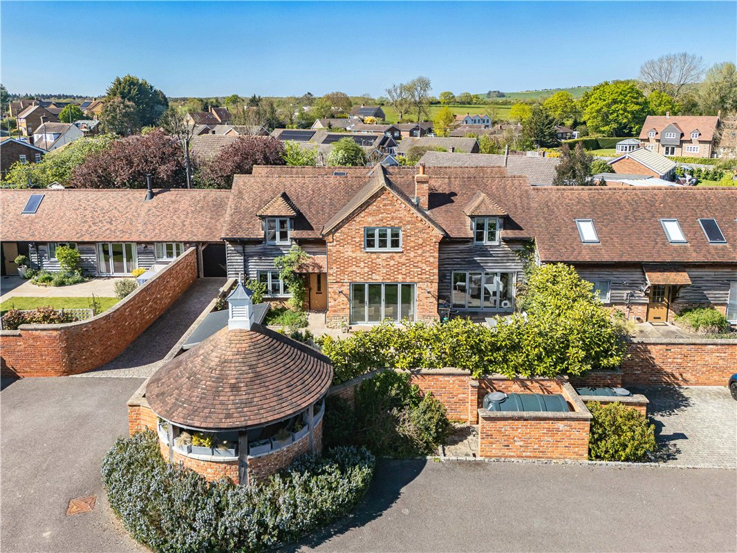 5 bedroom Barn Conversion, Pearce Courtyard, Oakley, HP18 - Available, Image 2