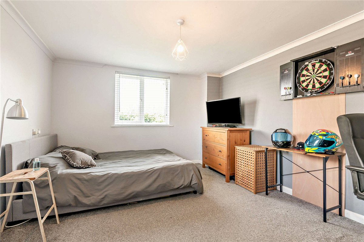 4 bedroom House, Broadlayings, Woolton Hill, RG20 - Sold, Image 4
