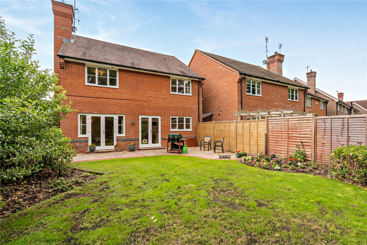 4 bedroom House, Hermitage Green, Hermitage, RG18 - Available, Image 33