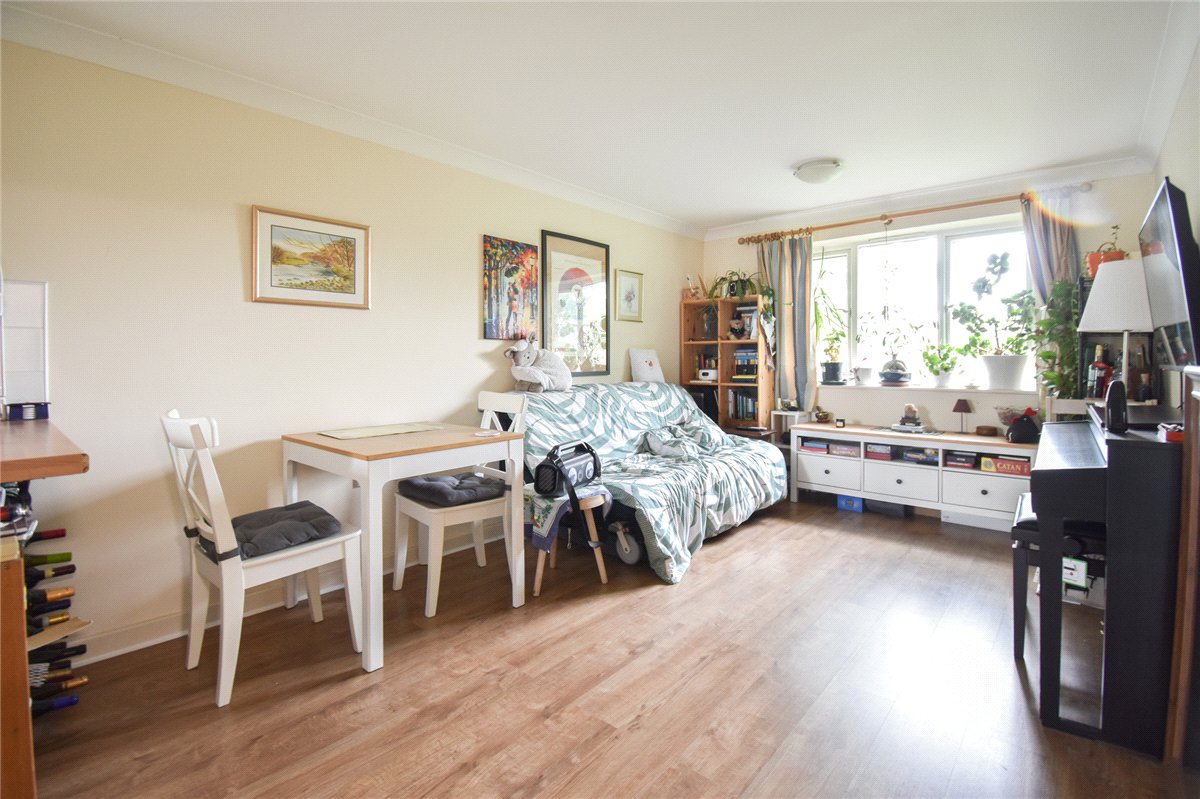 1 bedroom Flat, New Road, Harston, CB22 - , Image 1