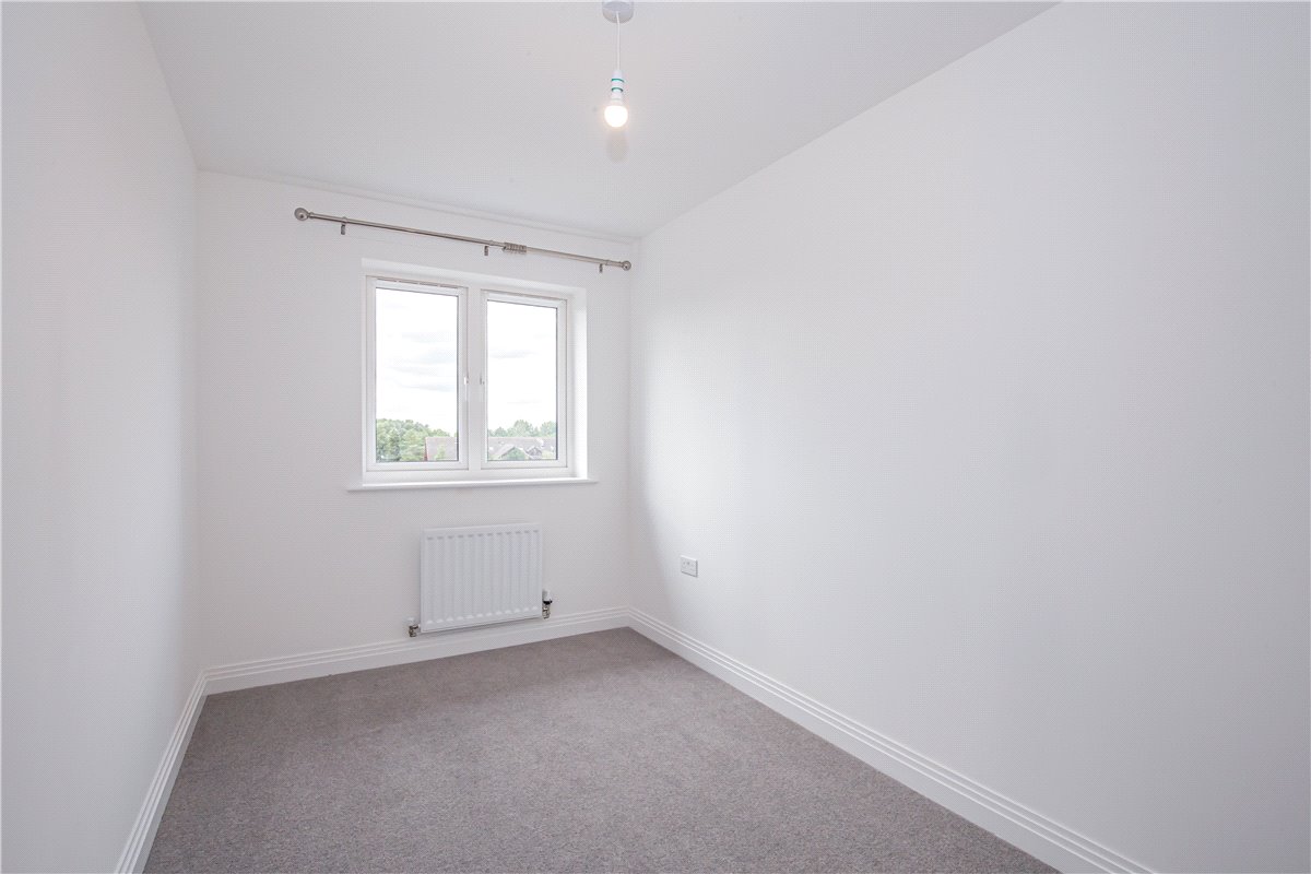 3 bedroom House, Wheatfield Drive, Witney, OX29 - , Image 5