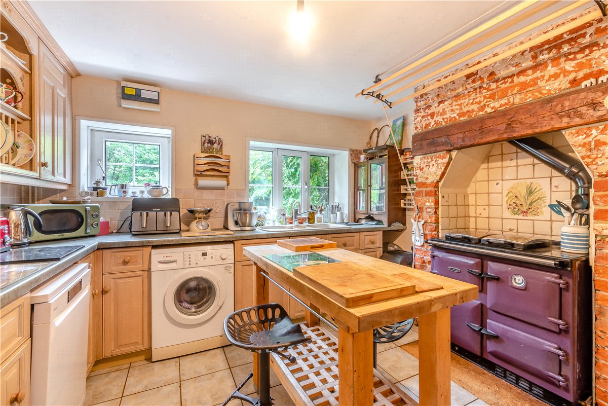 2 bedroom House, Crawley, Winchester, SO21 - Sold, Image 8