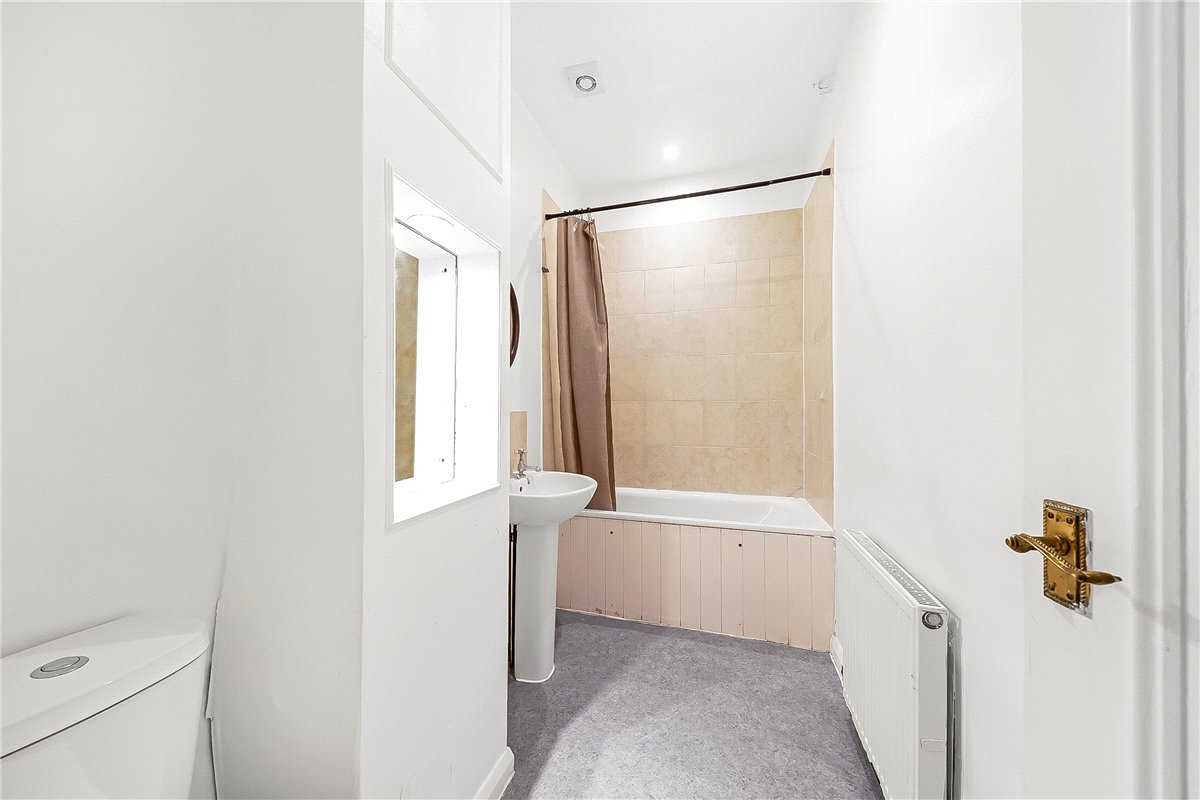 2 bedroom Flat, Trinity Road, London, SW17 - Available, Image 7