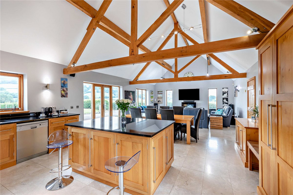 4 bedroom House, Trewern, Welshpool, SY21 - Available, Image 13