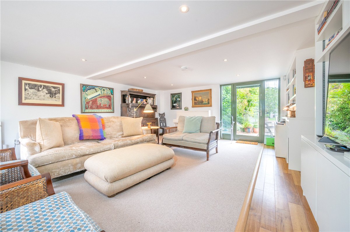 4 bedroom House, Weston-on-the-Green, Bicester, OX25 - Available, Image 9