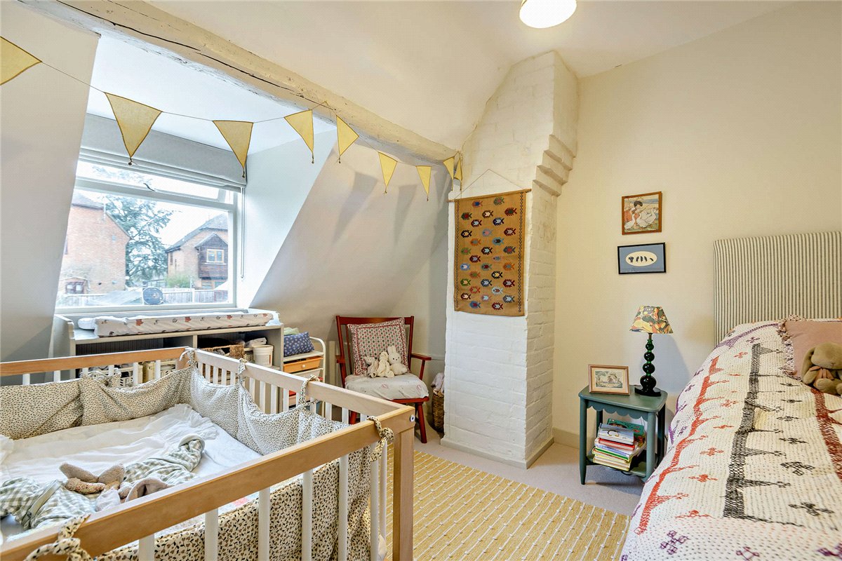 4 bedroom House, George Street, Kingsclere, RG20 - Available, Image 3