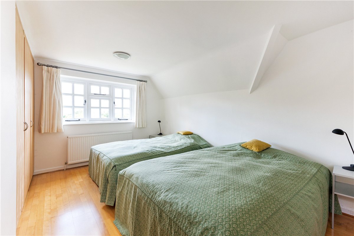 3 bedroom House, Hallam Cottages, Southend, SN8 - Sold, Image 9