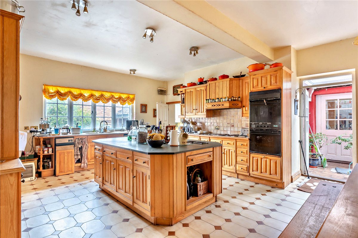7 bedroom House, East Woodhay, Newbury, RG20 - Sold, Image 12