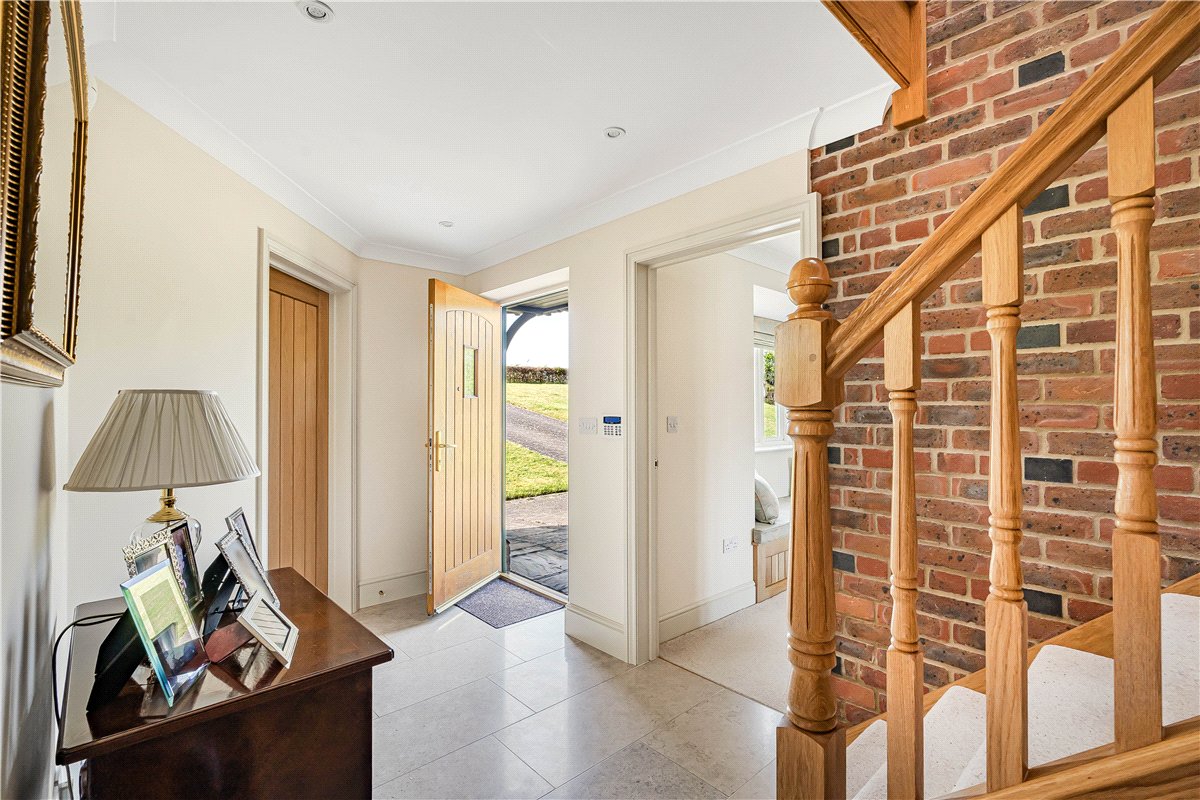 4 bedroom House, Main Road, Cherhill, SN11 - Available, Image 3