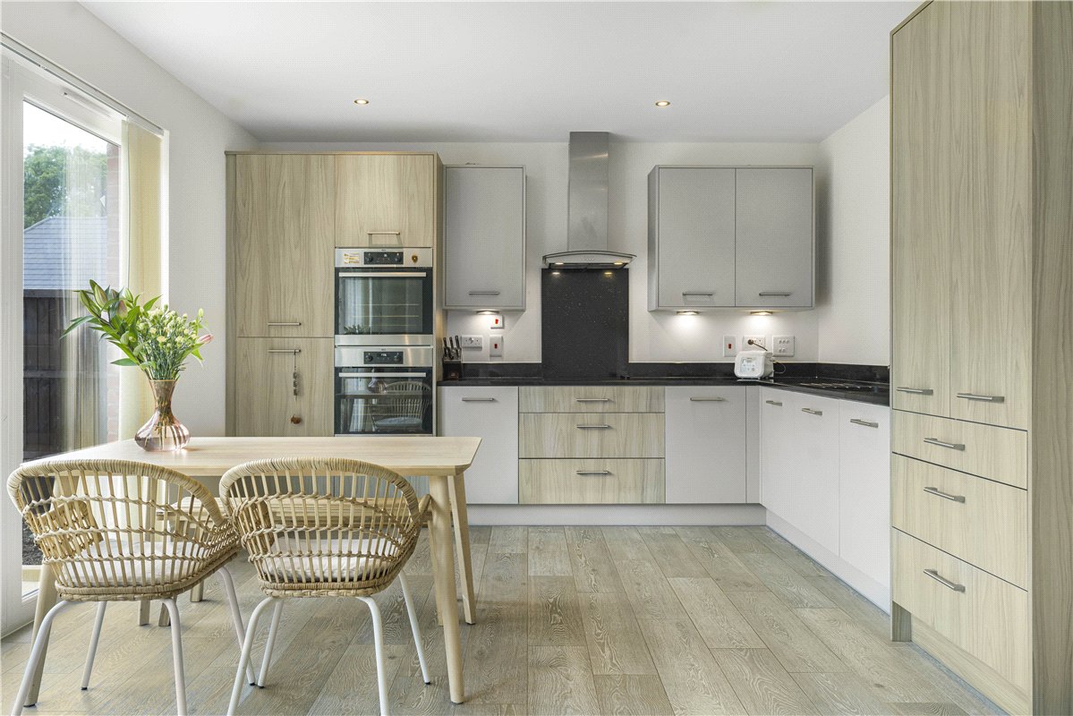 3 bedroom House, Curmore, Radley, OX14 - Available, Image 16