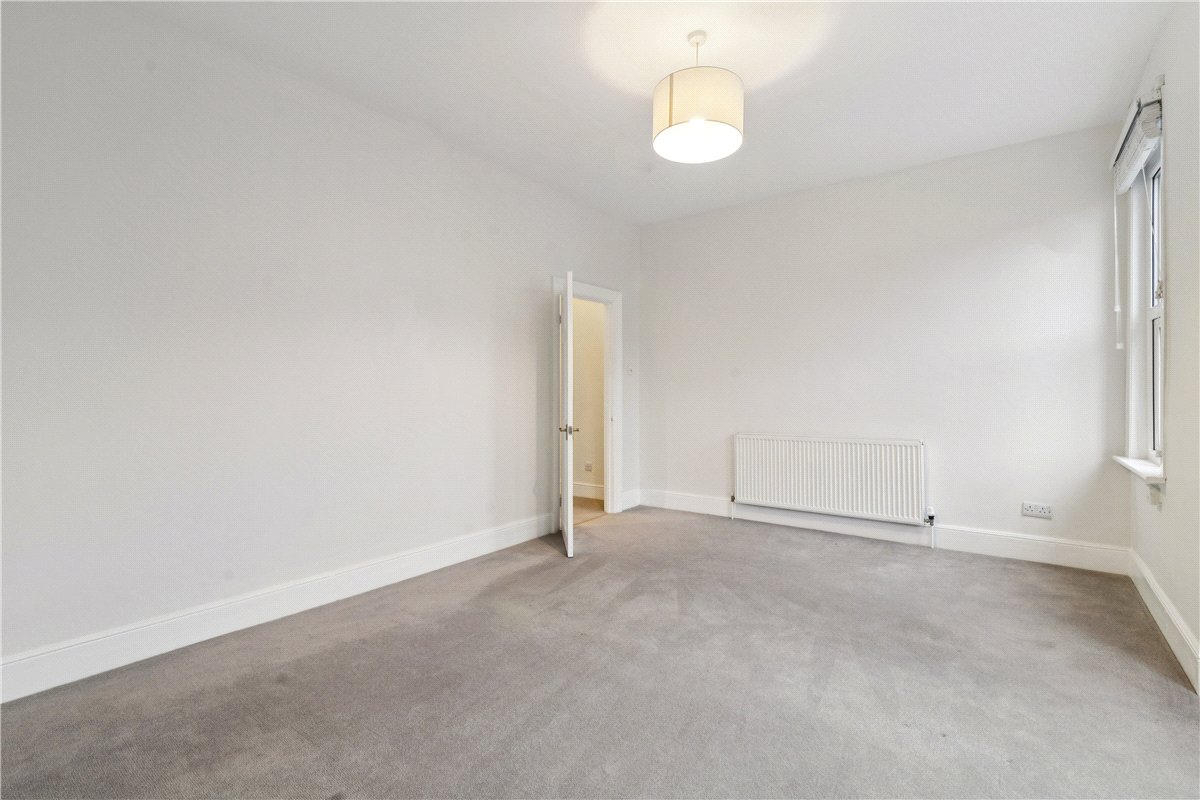 2 bedroom Flat, Glenelg Road, London, SW2 - Sold STC, Image 3